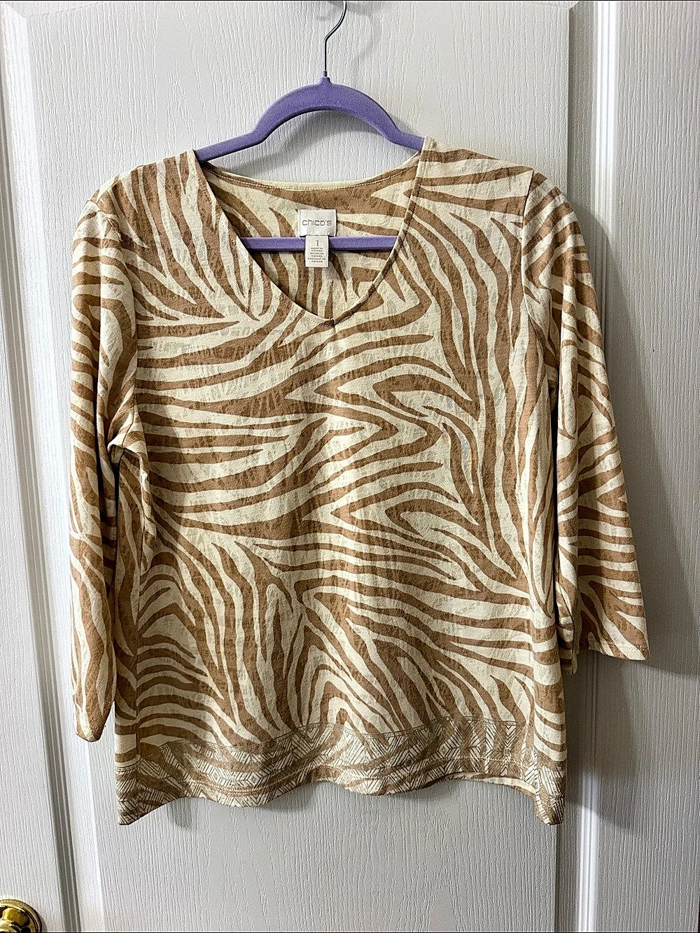 Chico's Animal Print Blouse in Brown & Cream Size 1 Like New